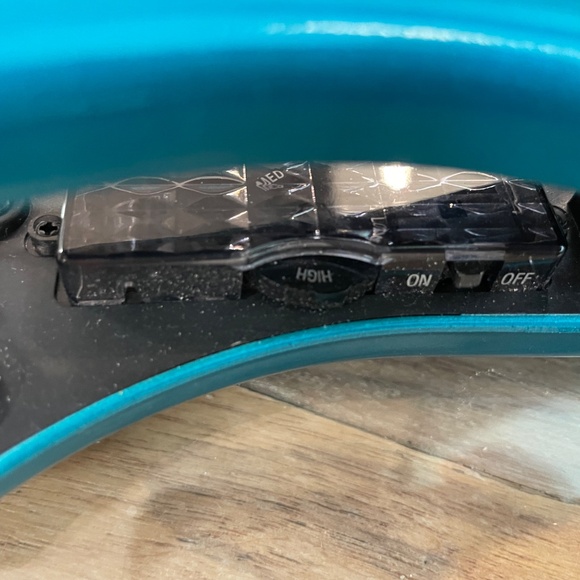 Excellent Condition Crimping Iron - Picture 9 of 10